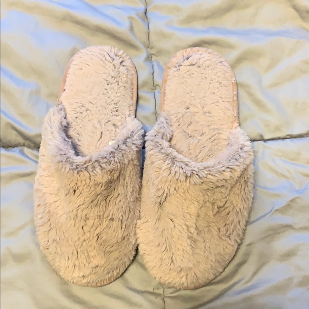 slippers
